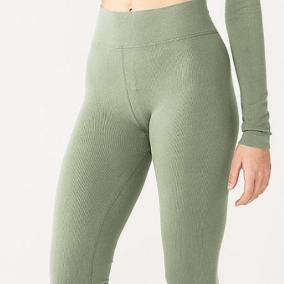 Activewear Black Friday Deal only $20 the sets - Picture 9 of 10